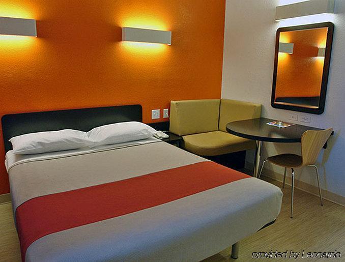 Motel 6 מנטקה מראה חיצוני תמונה