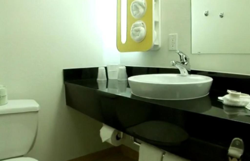 Motel 6 מנטקה חדר תמונה