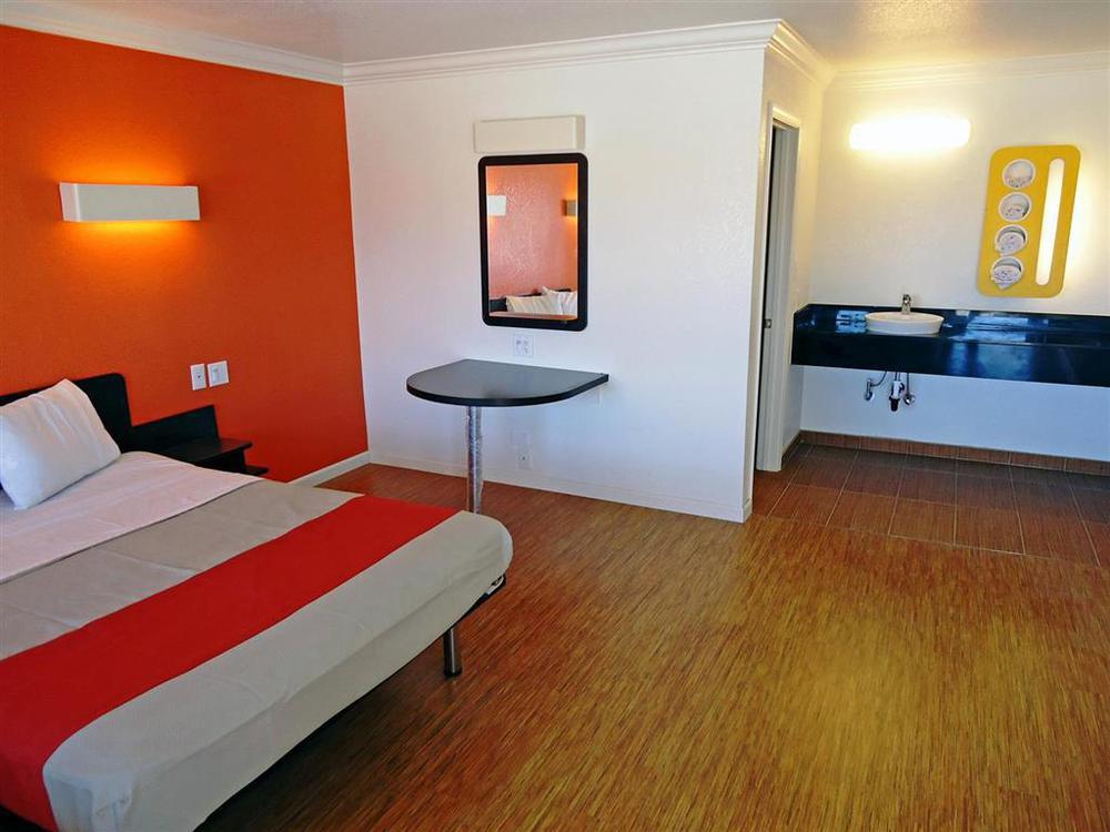 Motel 6 מנטקה חדר תמונה